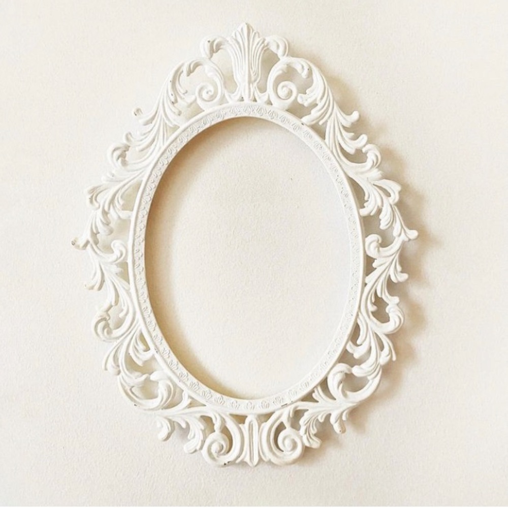 ⚡️CLEARANCE⚡️ Vintage Ornate Frame
